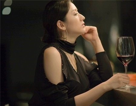 承诺不可信的星座