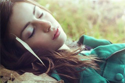 啥星座女谈恋爱犯傻 啥星座女谈恋爱犯傻