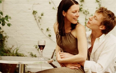 啥星座女谈恋爱犯傻 啥星座女谈恋爱犯傻