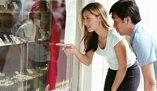 舍不得花钱的星座女 舍不得花钱的星座女