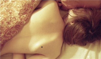 三处痣得知你天生财富 三处痣得知你天生财富