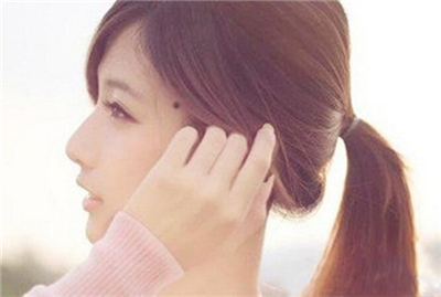 三处痣得知你天生财富 三处痣得知你天生财富