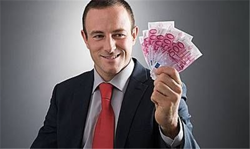 越老越富贵的星座男 越老越富贵的星座男