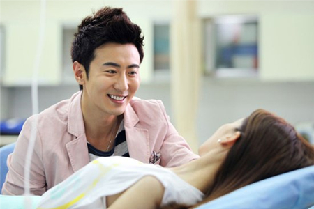 情场上总分心的星座女 情场上总分心的星座女