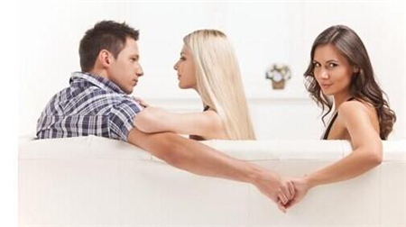 最爱朝三暮四的星座男 最爱朝三暮四的星座男