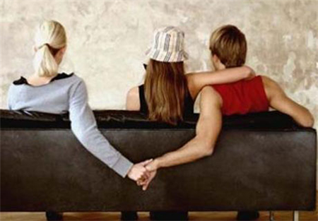 最爱朝三暮四的星座男 最爱朝三暮四的星座男