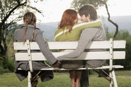 最爱朝三暮四的星座男 最爱朝三暮四的星座男