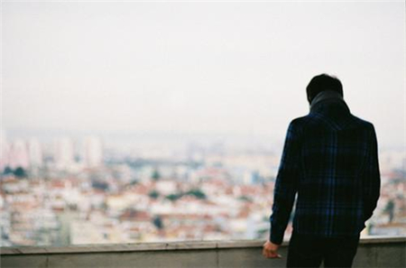 为爱容易自虐的星座男 为爱容易自虐的星座男