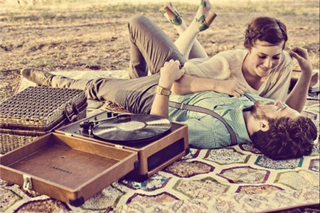 招桃花喜欢的星座男生 招桃花喜欢的星座男生